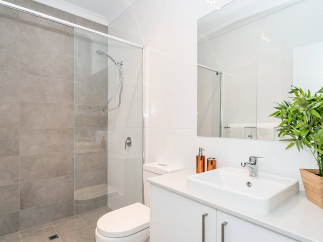 web2-AdobeStock_201720270